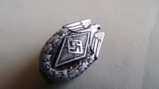 1937 German Hitler Youth 'Siegernadel