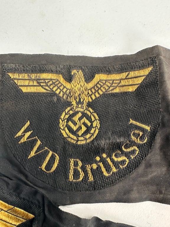 'Deutsche Reichsbahn' BeVo-gewoven 'WVD Brüssel' and 'HVD Brüssel' Emblem