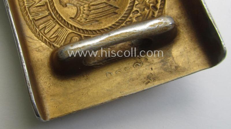 WH (Kriegsmarine) somewhat darker golden-toned- and/or aluminium-based belt-buckle (being a maker- ie.: 'R.S. & S.'-marked example that comes in a moderately used condition)