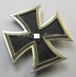 'Eisernes Kreuz 1. Klasse' (ie. Iron Cross 1st...