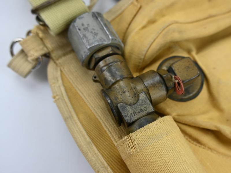 German LW Swimmweste 10-30 B-1