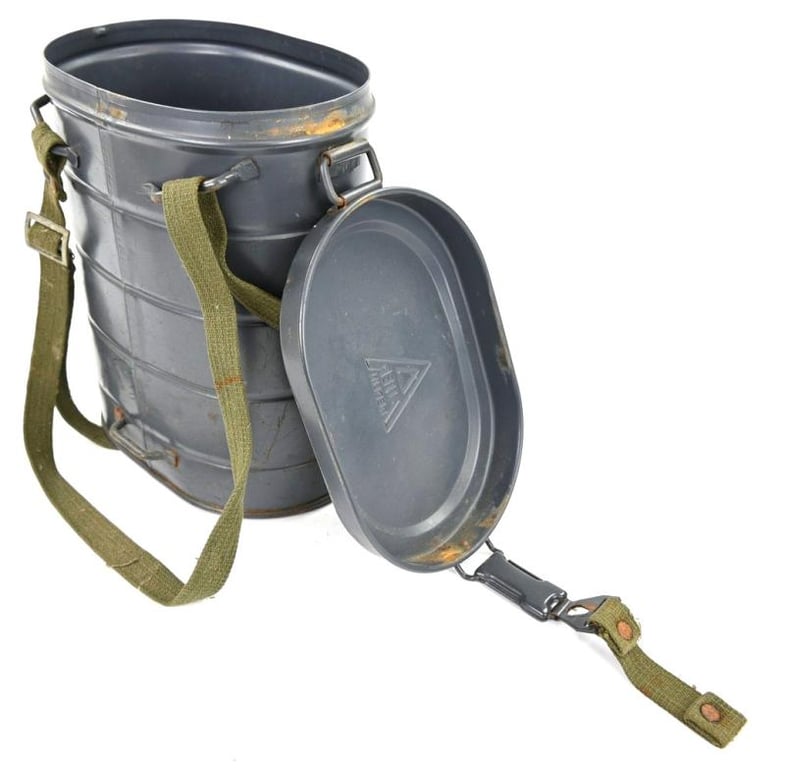German Luftschutz VM37 Gasmask Tornister