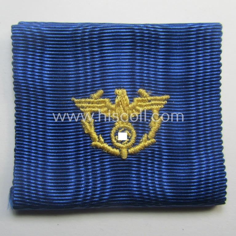 'Zollgrenzschütz-Ehrenzeichen' (or: customs loyal-service medal) that comes together with its full-length ribbon (ie. 'Bandabschnitt')