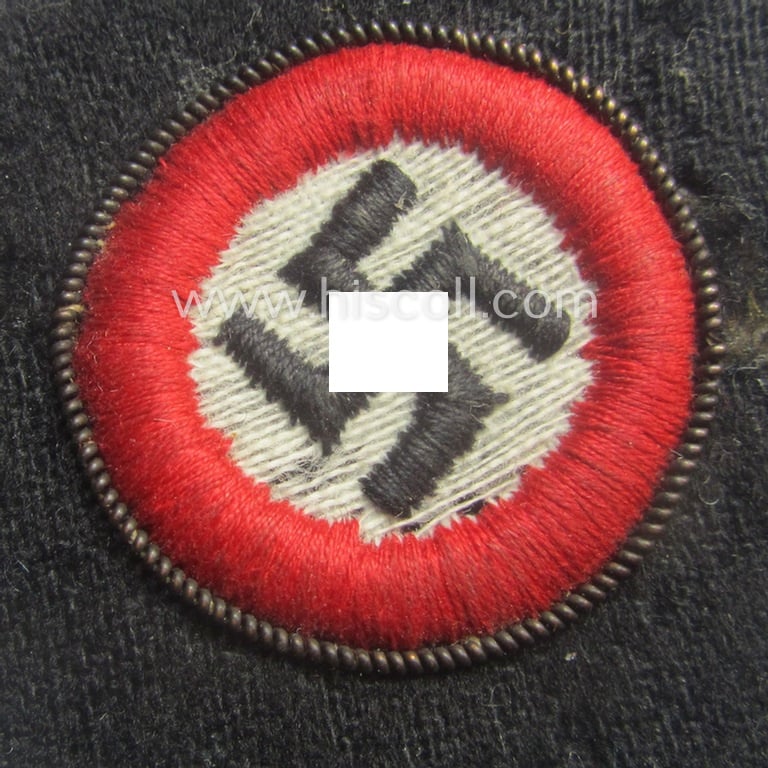 Neatly machine-embroidered, 'N.S.D.A.P.'-related sleeve-diamond (ie.: 'Ärmelraute') showing a: 'Parteiabzeichen' as was specifically worn by (early-period!): 'N.S.D.A.P.-Stabsleiter'