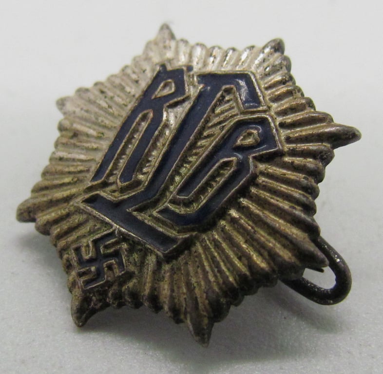 RLB Member Badge – 1st Type – H. Aurich Dresden – 18 mm