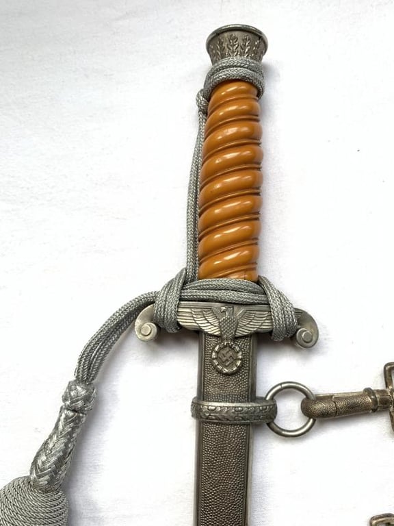 WH (Heer) Officer's Dagger - A. Schüttelhöfer -