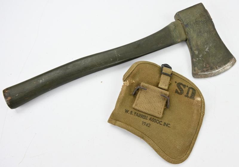 US WW2 M-1910 Intrenching Axe & Carrier