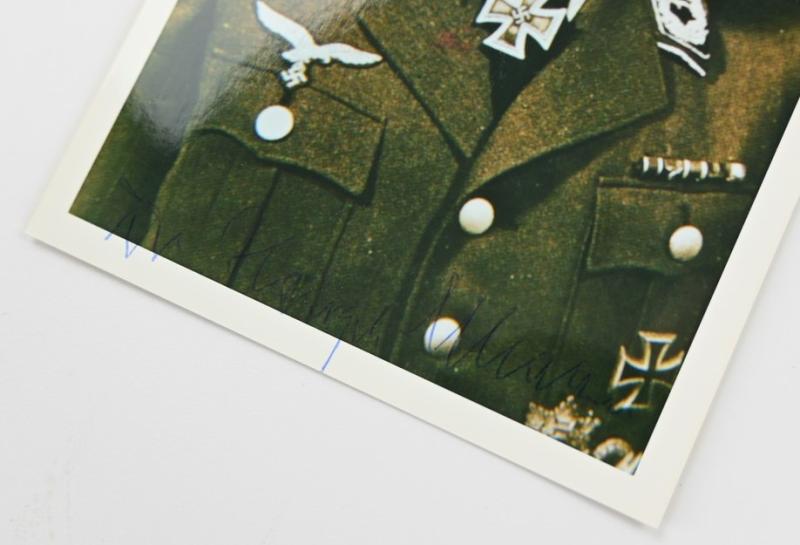 Signature of Luftwaffe KC Recipient 'Dr. Heinrich Neumann'