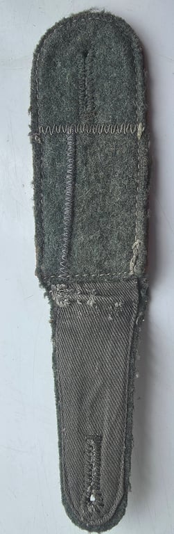 Wehrmacht M40shoulder strap to an Kradschutzentruppe