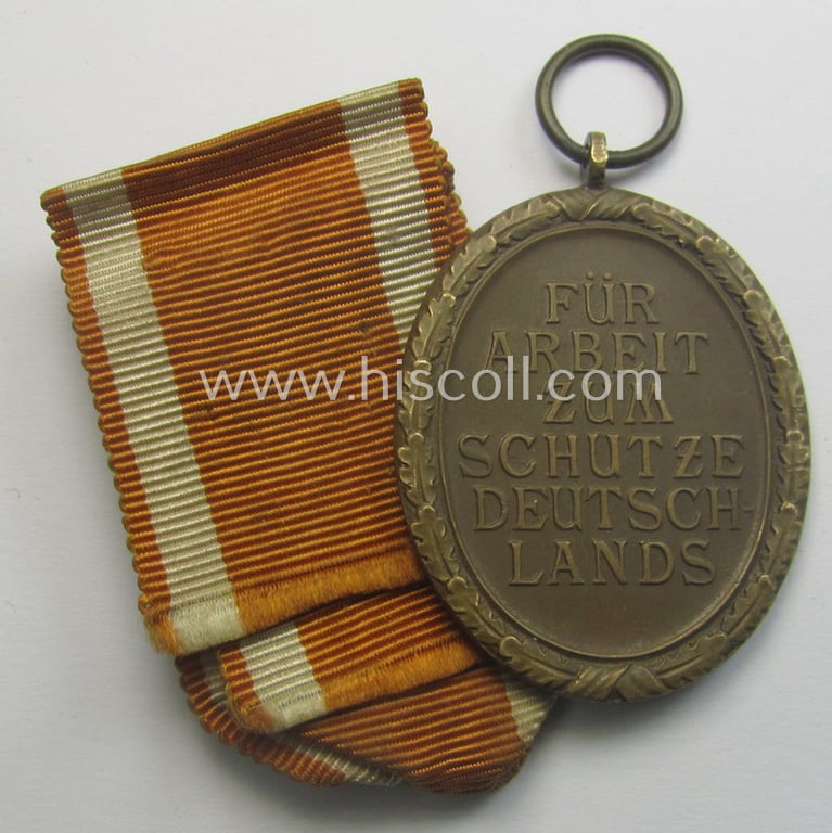 Medal-set: 'Deutsches Schutzwall Ehrenzeichen' (aka: 'Westwall'-medal) being a non-maker-marked- and/or: 'Buntmetall'-based specimen