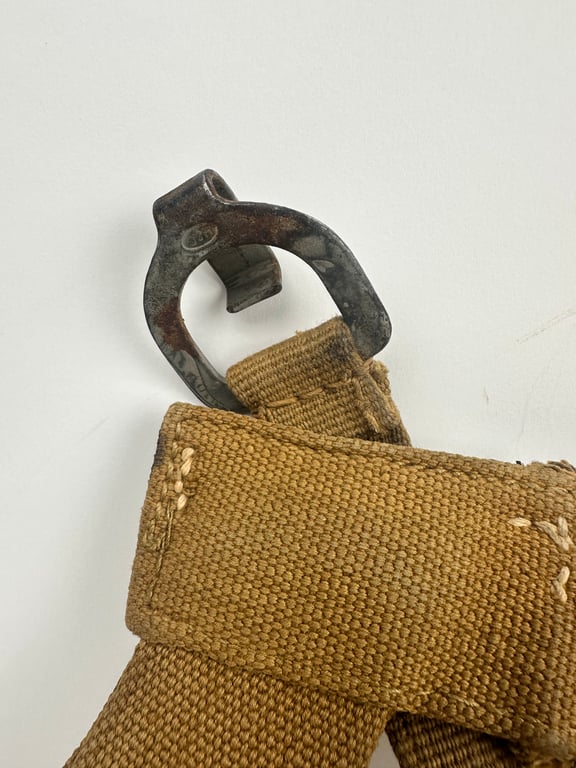 ORIGINAL WW2 GERMAN WEBBING A-FRAME "bdl40"