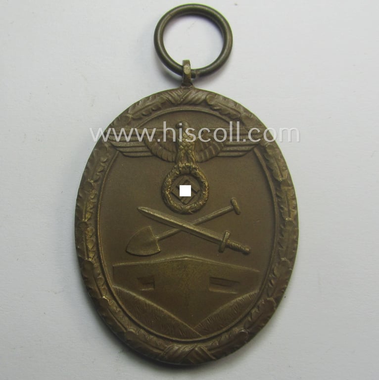 Medal-set: 'Deutsches Schutzwall Ehrenzeichen' (aka: 'Westwall'-medal) being a non-maker-marked- and/or: 'Buntmetall'-based specimen