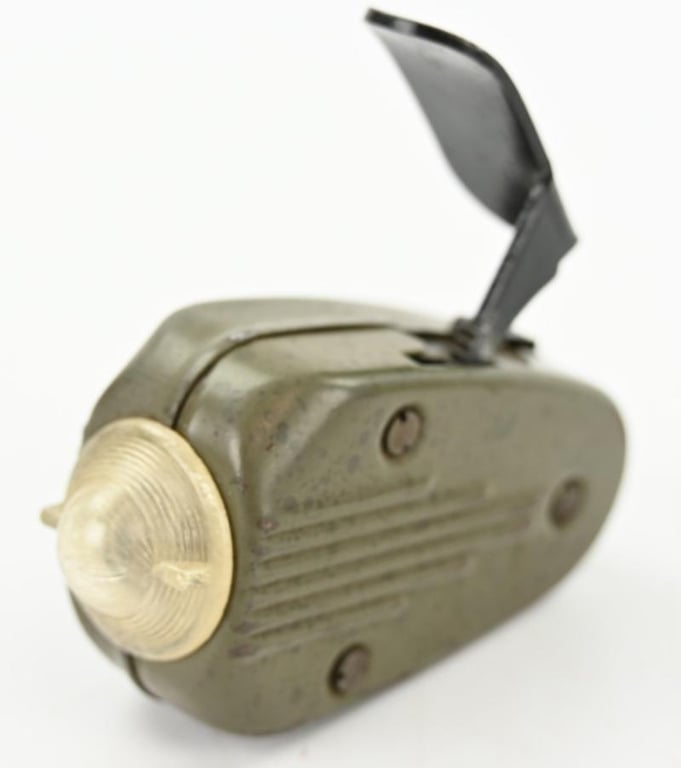 Dutch WW2 Iconic Flashlight 'Knijpcat' type 7424-03