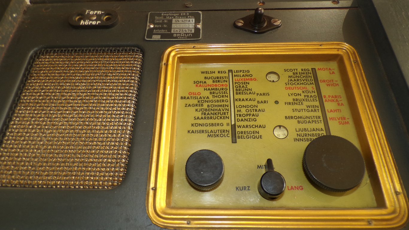 Luftwaffe Empfänger ER3 (radio receiver ER3)