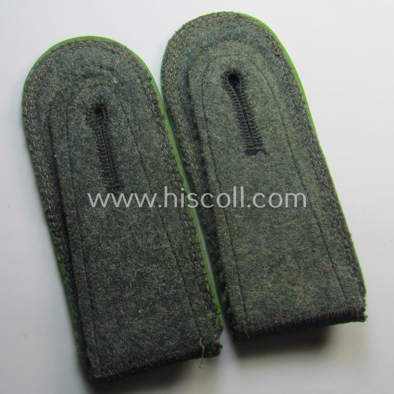 Superb pair of neatly 'cyphered', mid- (ie. later-war-) period (ie. 'M40'-pattern), WH (Heeres) NCO-type shoulderstraps: 'Feldwebel des Grenadier-Rgts. 10'