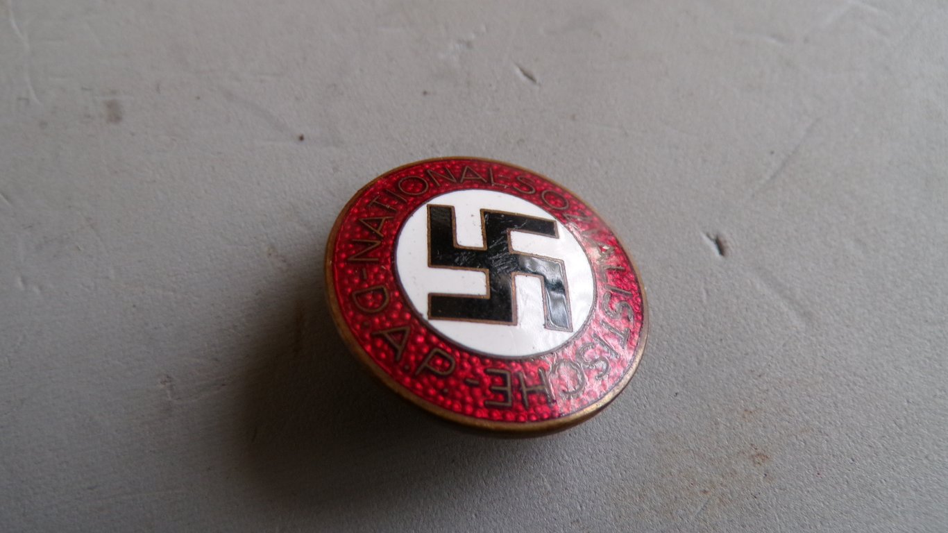N.S.D.A.P Membership Party pin M1/72