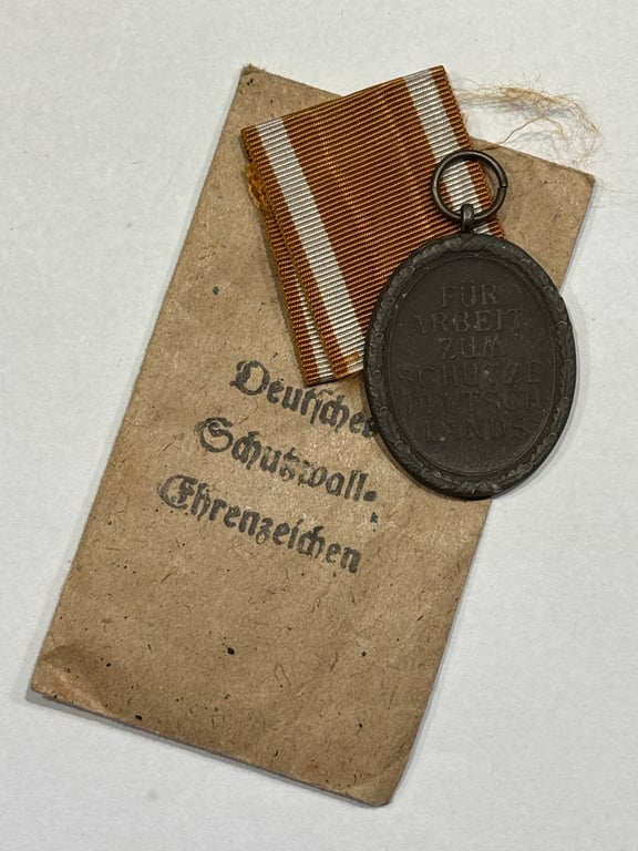 Westwall Medal, Ribbon & Pouch by Carl Poellath
