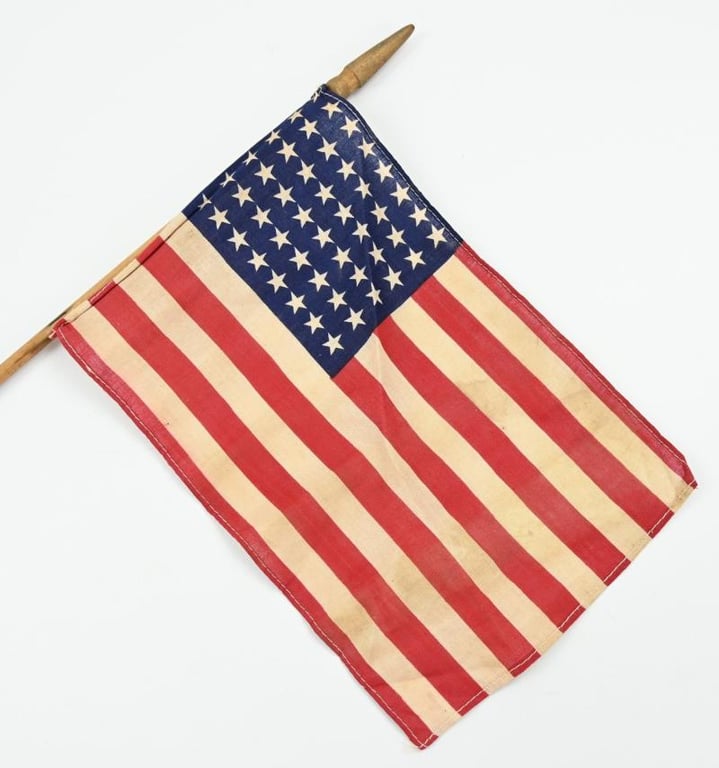 US WW2 48 Star Stars & Stripes Flag on Pole