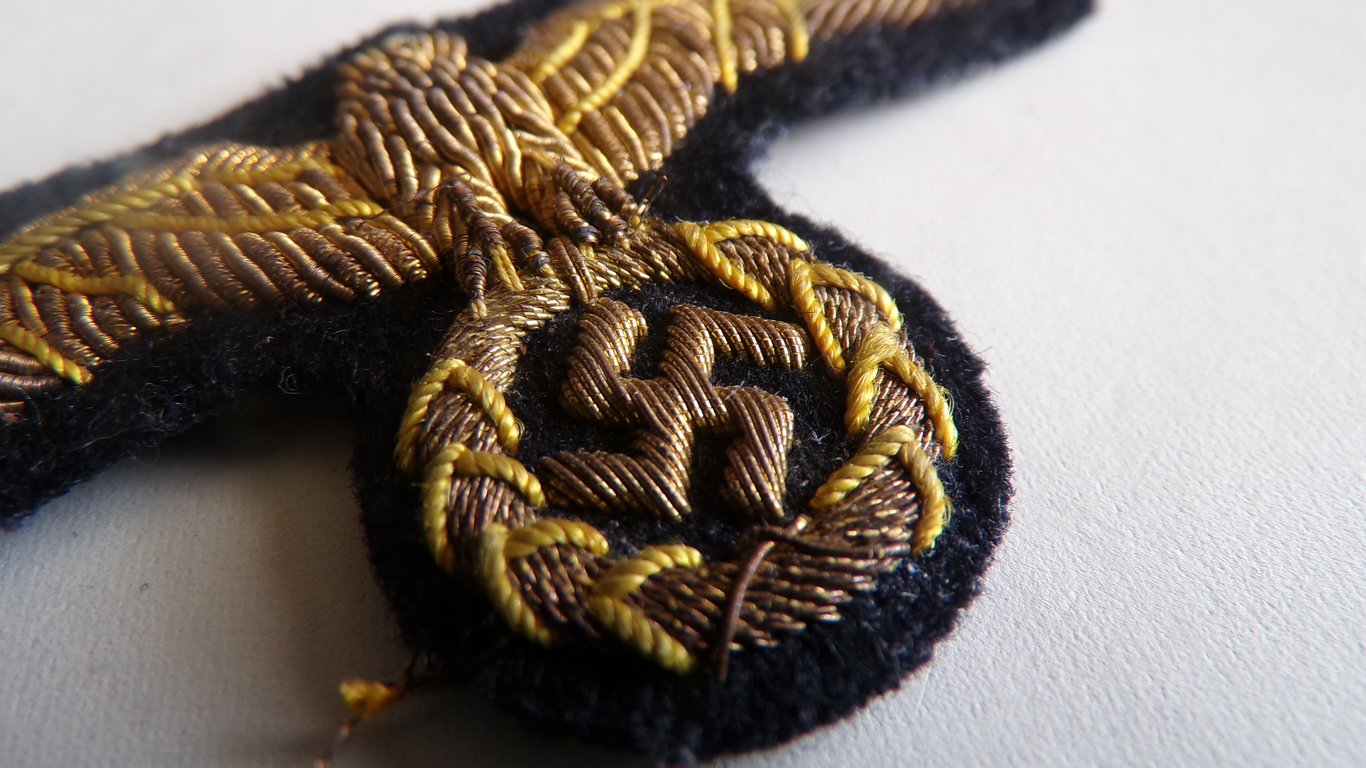 ULTRA RARE Uniform removed Heer Panzer General eagle