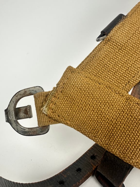 ORIGINAL WW2 GERMAN WEBBING A-FRAME "bdl40"