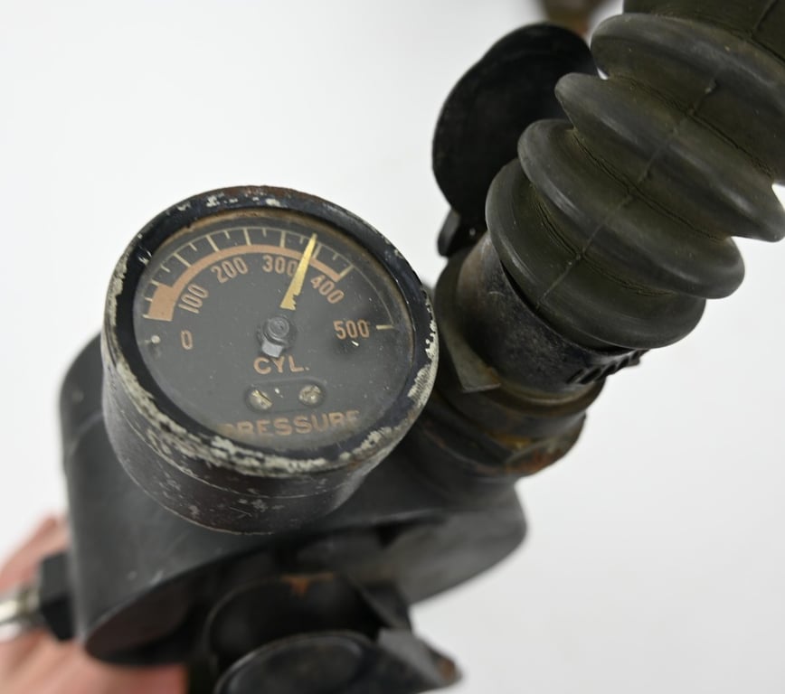 USAAF WW2 Oxygen Mask with Bottle