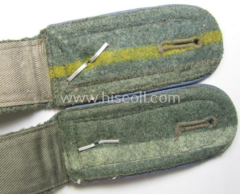 Attractive - and fully matching! - pair of WH (Heeres), early- (ie. mid-) war-period- (ie. 'M41/M43'-) -pattern, NCO-type shoulderstraps as piped in the light-blue-coloured branchcolour as was intended for a: 'Feldwebel einer Nachschub-Abteilungs...