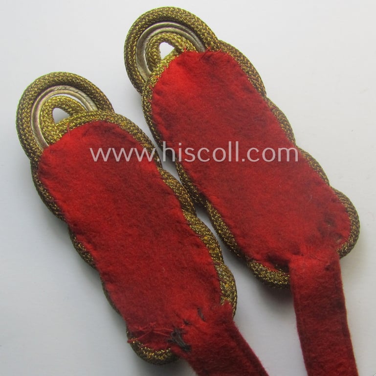 Superb - and rarely seen! - pair of early- (ie. mid-) war-period, WH (Heeres) general-officers'-pattern shoulderboards (as executed in 'braid'-based material): 'Generalmajor des Heeres'