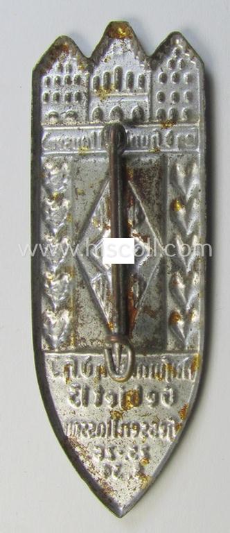 Attractive - and scarcely encountered! - HJ (ie.'Hitlerjugend') related 'tinnie' ie. 'Veranstaltungsabzeichen' being a non-maker-marked example showing a: 'HJ-Raute' and text: 'Aufmarsch der HJ - Gebiet 13 - Hessen-Nassau - 25.-26.8.1934'