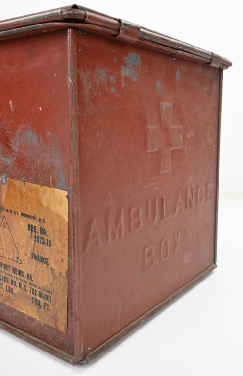 US WW1 Military Medical Department Steel Ambulance Box with content