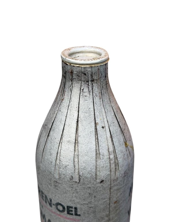 WH (HEER) Vehicle Motor Oil Bottle