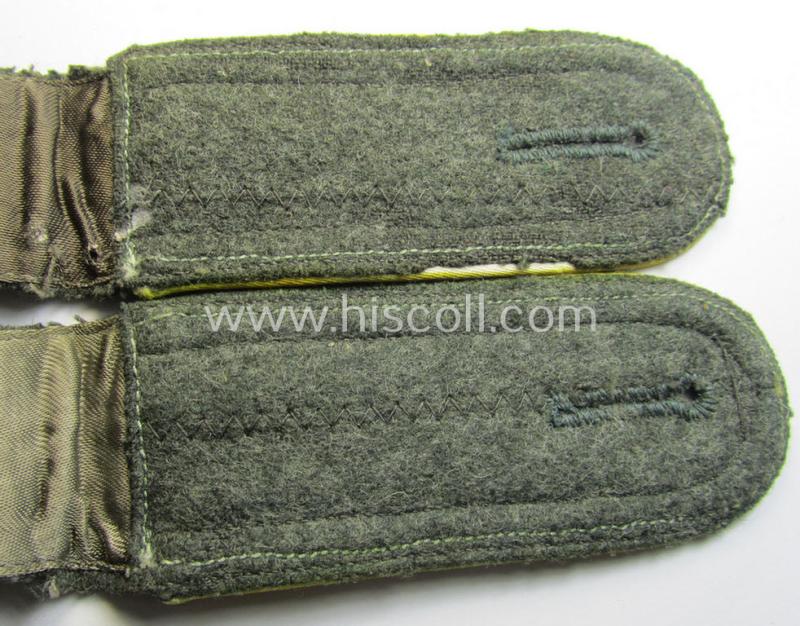 Attractive - and fully matching! - pair of WH (Heeres) NCO-type (ie. 'M40-/M43'-pattern) shoulderstraps as was intended for usage by an: 'Unteroffizier eines Heeres Nachrichten-Abteilungs'