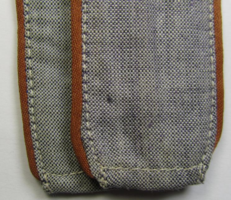 Fully matching pair of WH (LW) 'summer-style' EM-type shoulderstraps (as was specifically intended for usage on the: 'blau-mellierter-Hemden') (ie. shirts) as was intended for a: 'Soldat der LW-Nachrichten-Truppen'