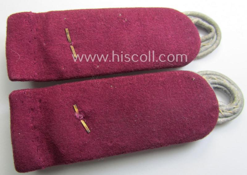 Pair of WH (Heeres) officers'-pattern shoulderboards as piped in the neat darker-purple-red- (ie. 'bordeaux-roter'-) coloured branchcolour: 'Oberstleutnant u. Mitglied der (Nebel)Werfer-Trpn.'