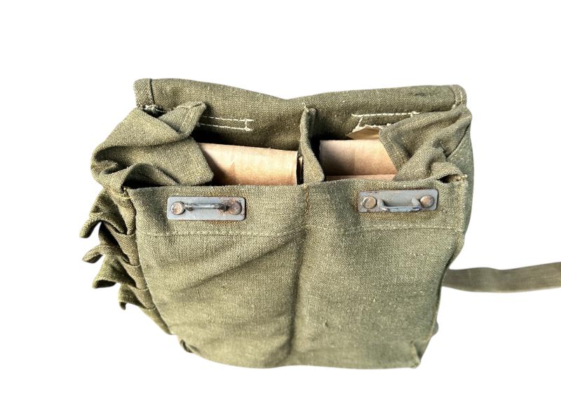 Late-war Pioneer Combat Assault Pouch Set