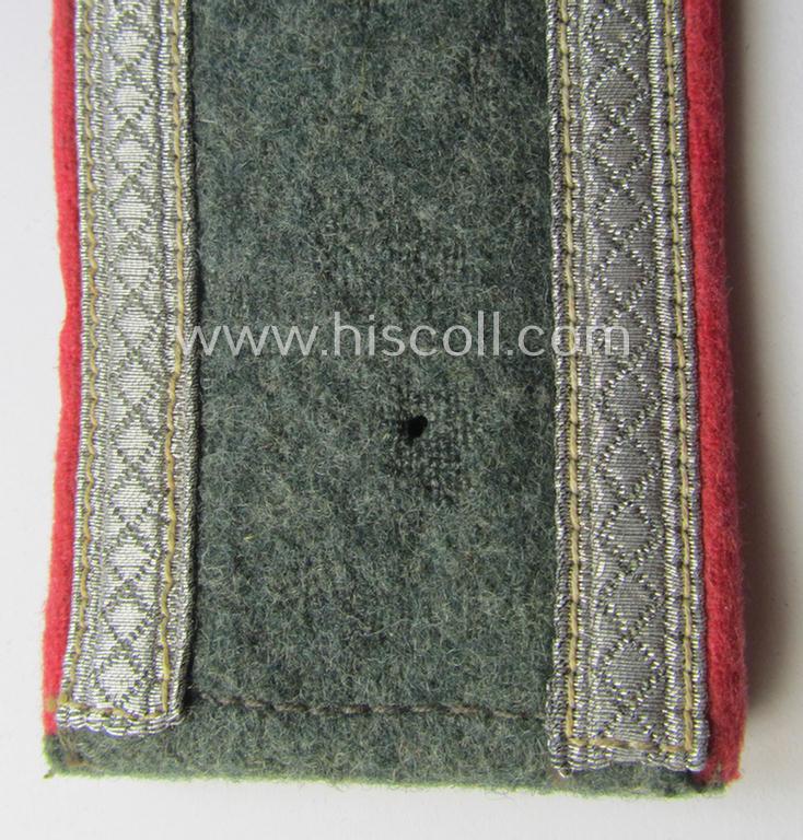 Single, WH (Heeres) 'M40 o. M43'-pattern, NCO-type shoulderstrap: 'Uffz. eines Pz- o. Panzerjäger-Abtlgs. o. Rgts.'