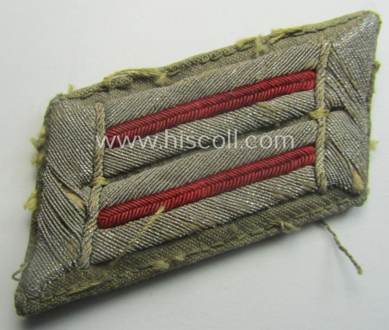 Truly unusual - and fully matching! - pair of (tropical-styled!) WH (Heeres) officers'-type collar-tabs, as piped in the bright-red-coloured branchcolour as was intended for usage by an: 'Offizier der Artillerie-Trpn.'