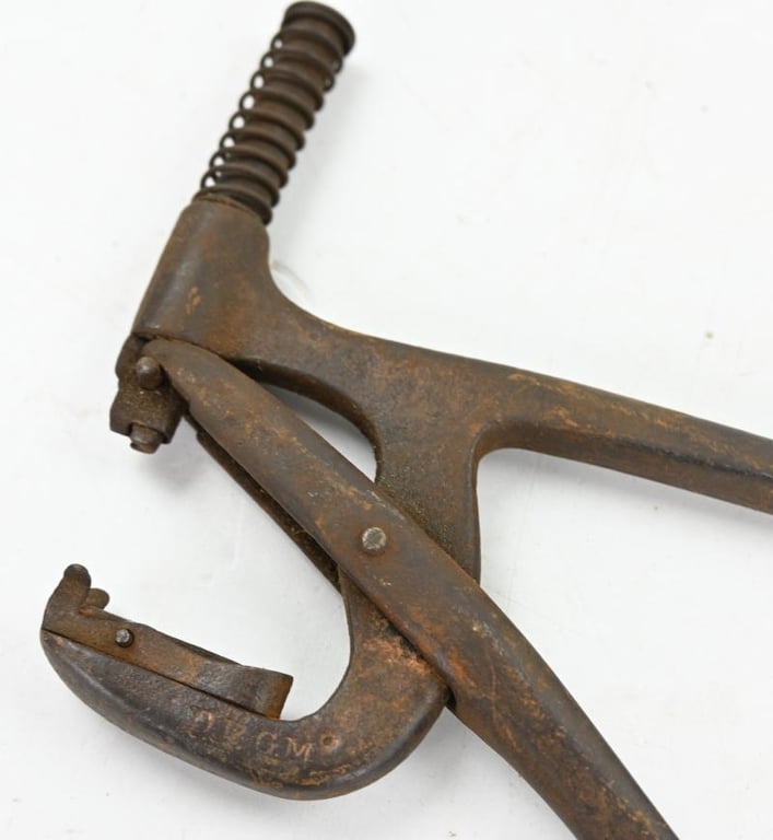 German WH Metal Punch Tool