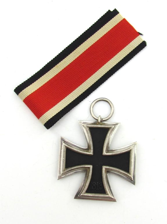 WWII Iron Cross Second Class ( EK2 ) maker 55