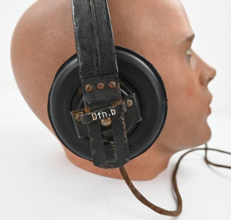 German WH Panzer Headphone 'Dfh.b'