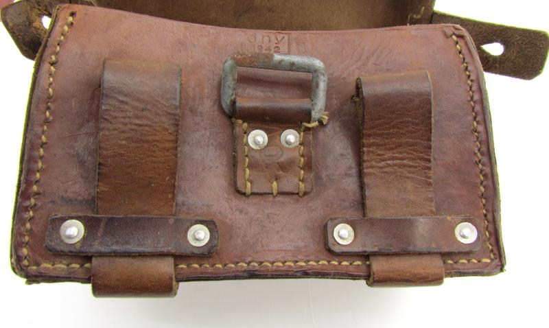 Wehrmacht ‘Sanitäter’ medic pouch by dny 1942