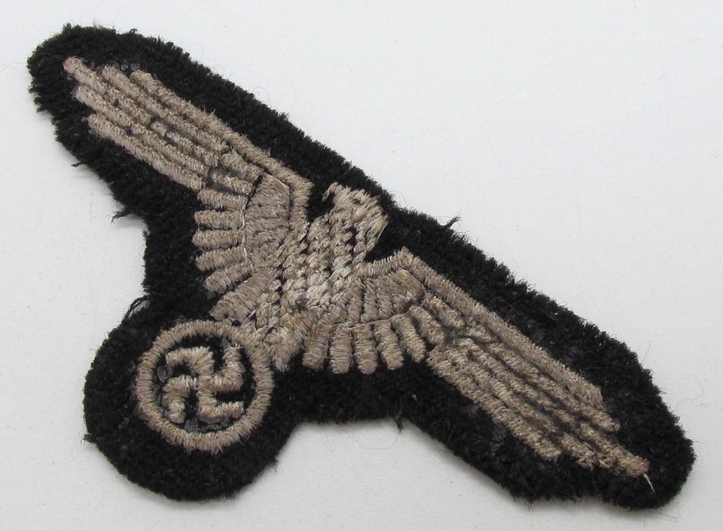 Early Waffen-SS EM/NCO Machine-Embroidered Sleeve Eagle