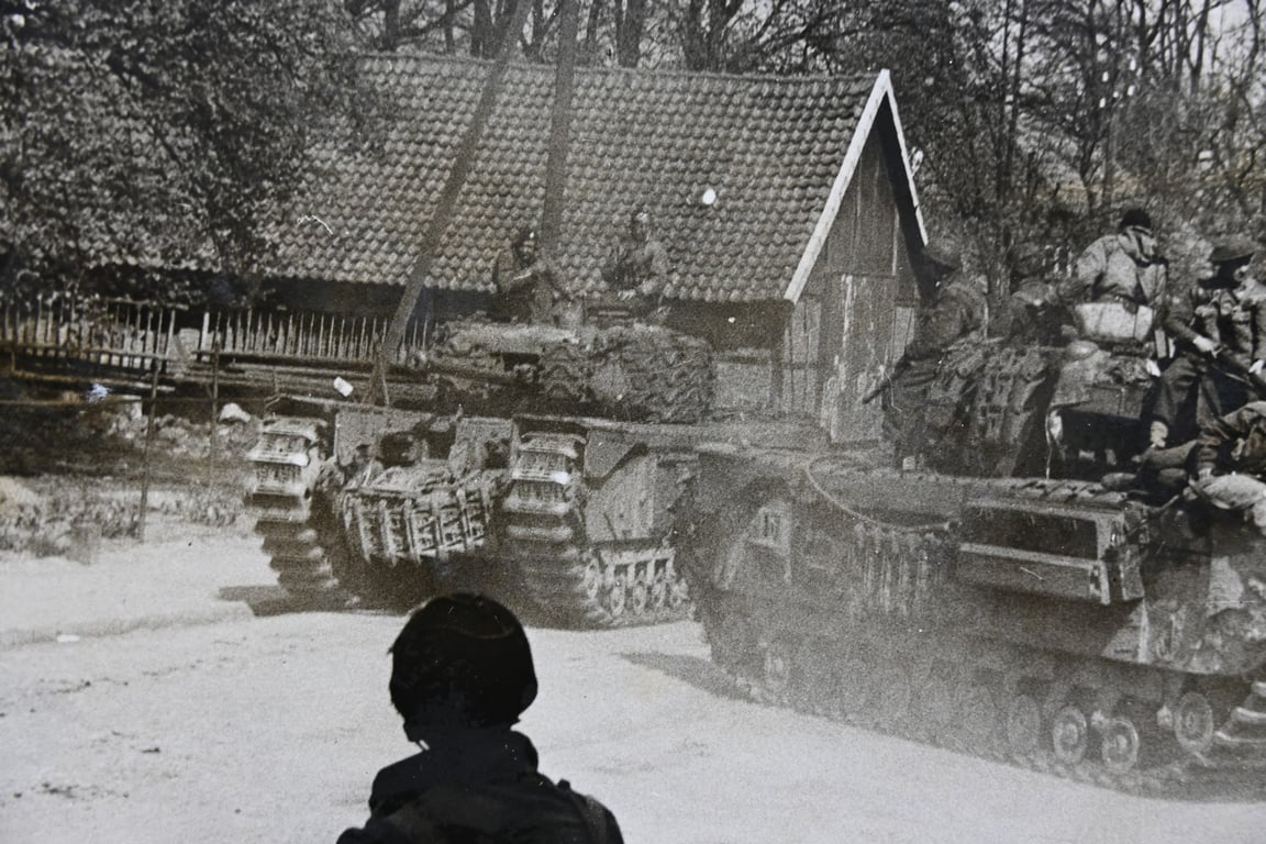 British WW2 Press Photo 'Paratroopers on Tanks'