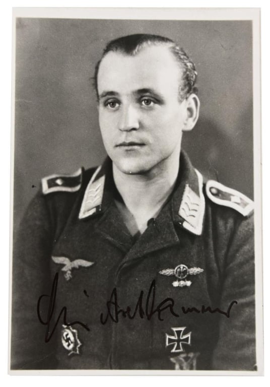 Signature of Luftwaffe KC Recipient 'Erich Axthammer'