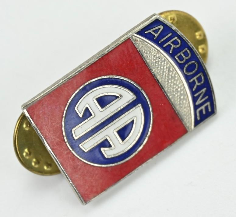 US WW2 82nd Airborne Division DUI Unit Crest Pin