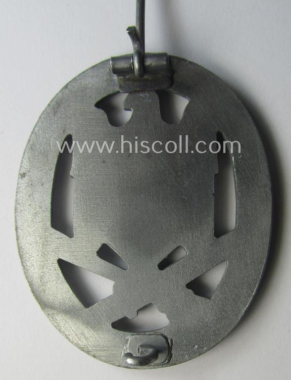 Hardly used 'Allgemeines Sturmabzeichen' (or: General Assault Badge ie. GAB) being a typical unmarked, zinc- (ie. 'Feinzink'-) based so-called: 'flat-back'-pattern by a (by me) unidentified maker