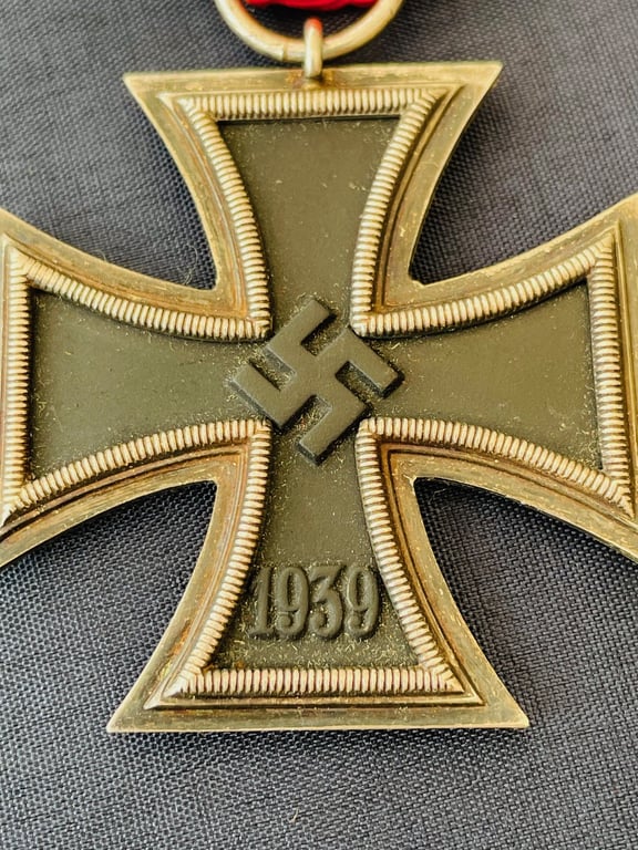 WWII GERMAN IRON CROSS 2ND CLASS WITH RIBBON. MINT CONDITION.