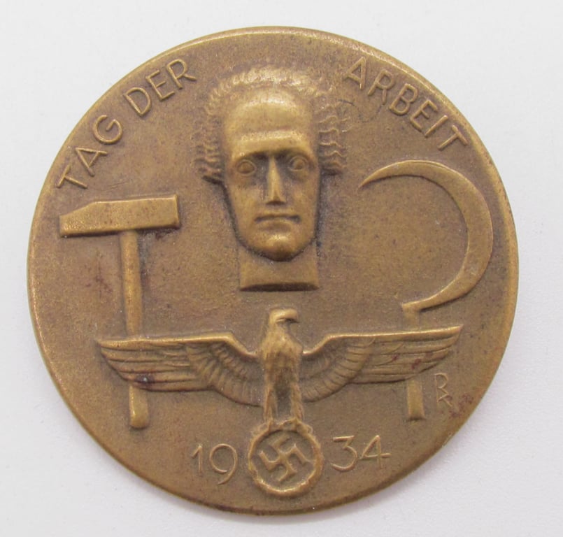 1 Mai commemorative badge. International worker's day Badge 1934