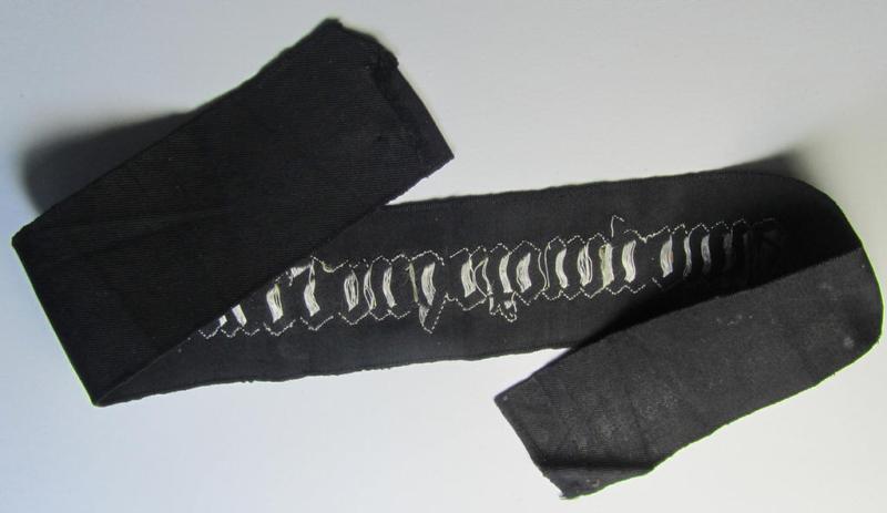 Superb - and most certainly rarely seen! - WH (Heeres) related cuff-title (ie. 'Ärmelstreifen') being a typical black-coloured- and linnen-based example showing the (neatly silver-toned- and 'flatwire'-woven!) text that reads: 'Propagandakompani...