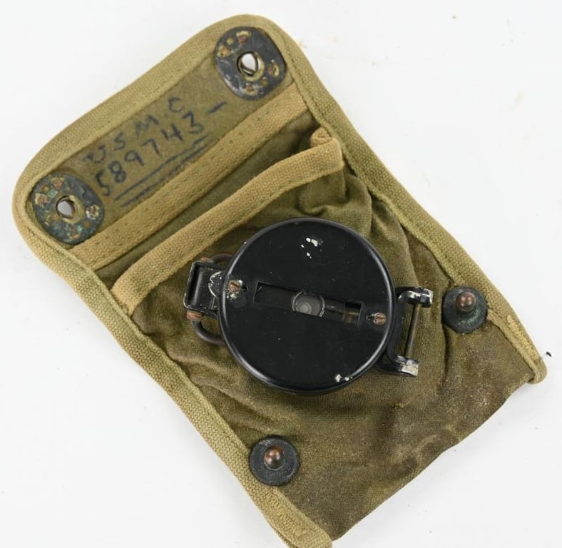 US WW2 Compass & Pouch