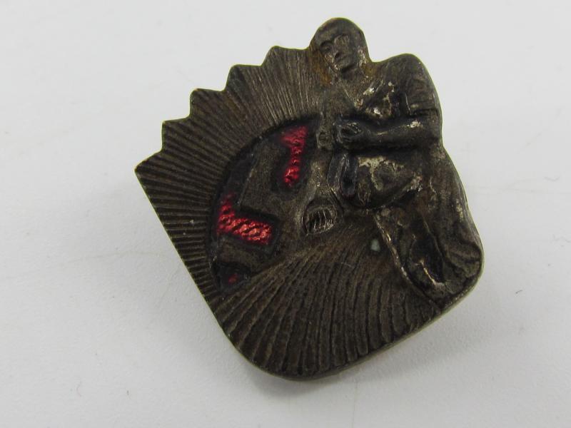 N.S.D.A.P.-related lapel-pin ( Mitgliedsabzeichen )